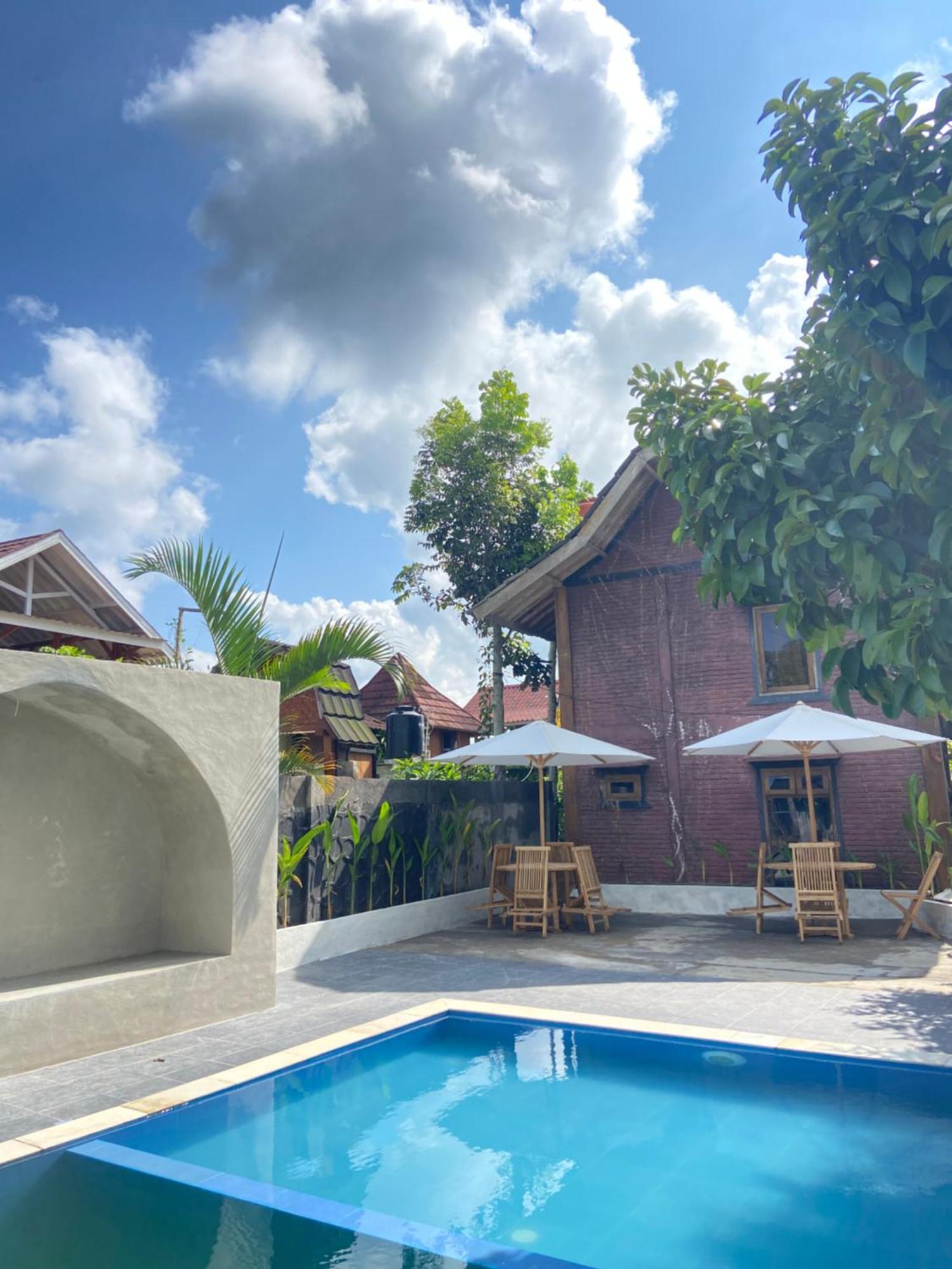 Edrian Bungalows テテバトゥ エクステリア 写真